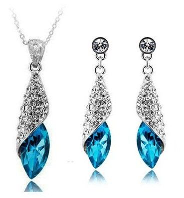 Conjunto colar e brinco ouro branco 18k e cristais Austricos